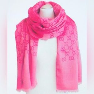 Authentic New Gucci Pink Scarf Shawl GG Guccissima 70x200cm Wool Silk.